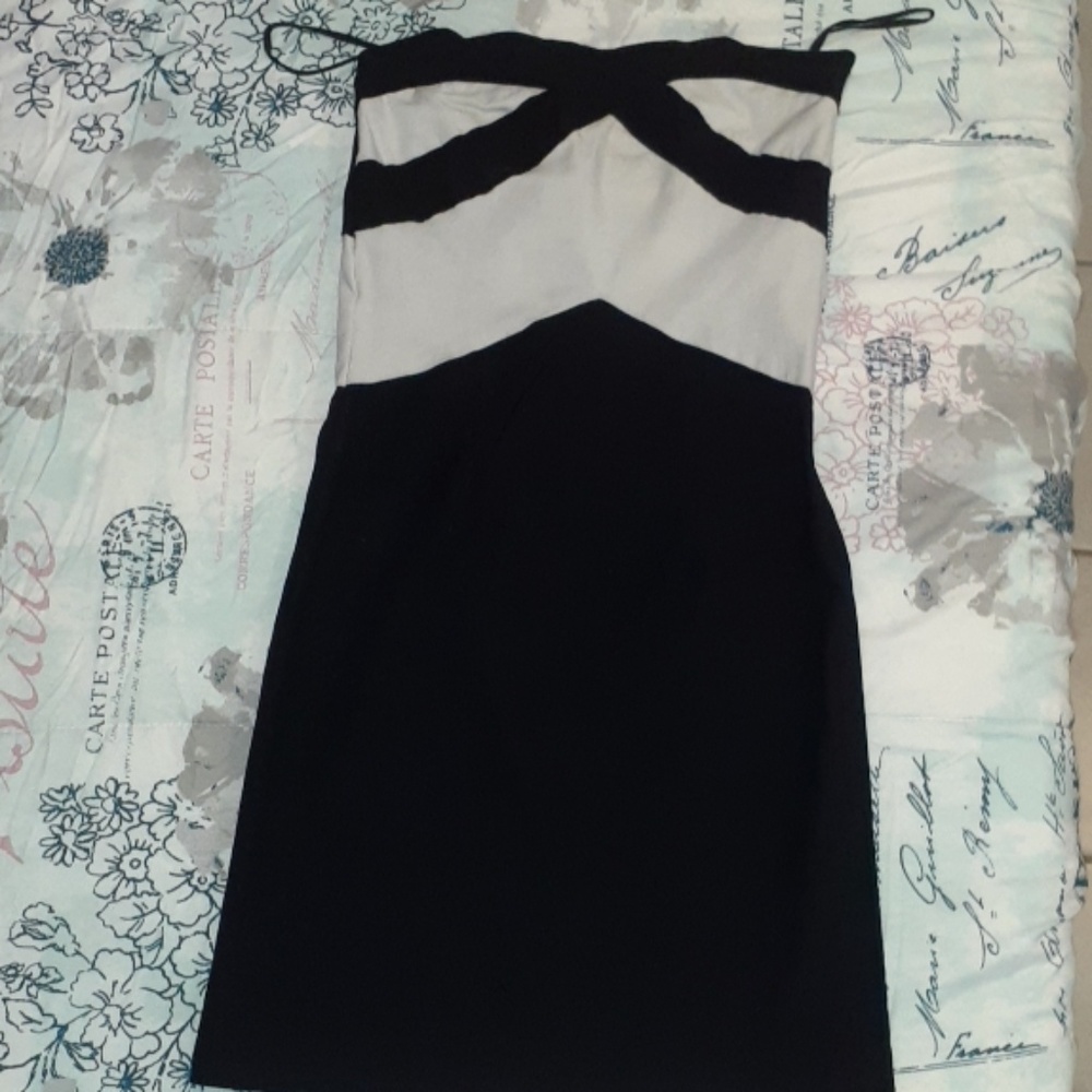 Body Central black/white stretchy dress